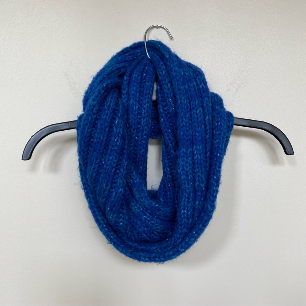 Aeropostale Knit Glitter Infinity Scarf ✨BUNDLE 2 SCARVES FOR $10✨